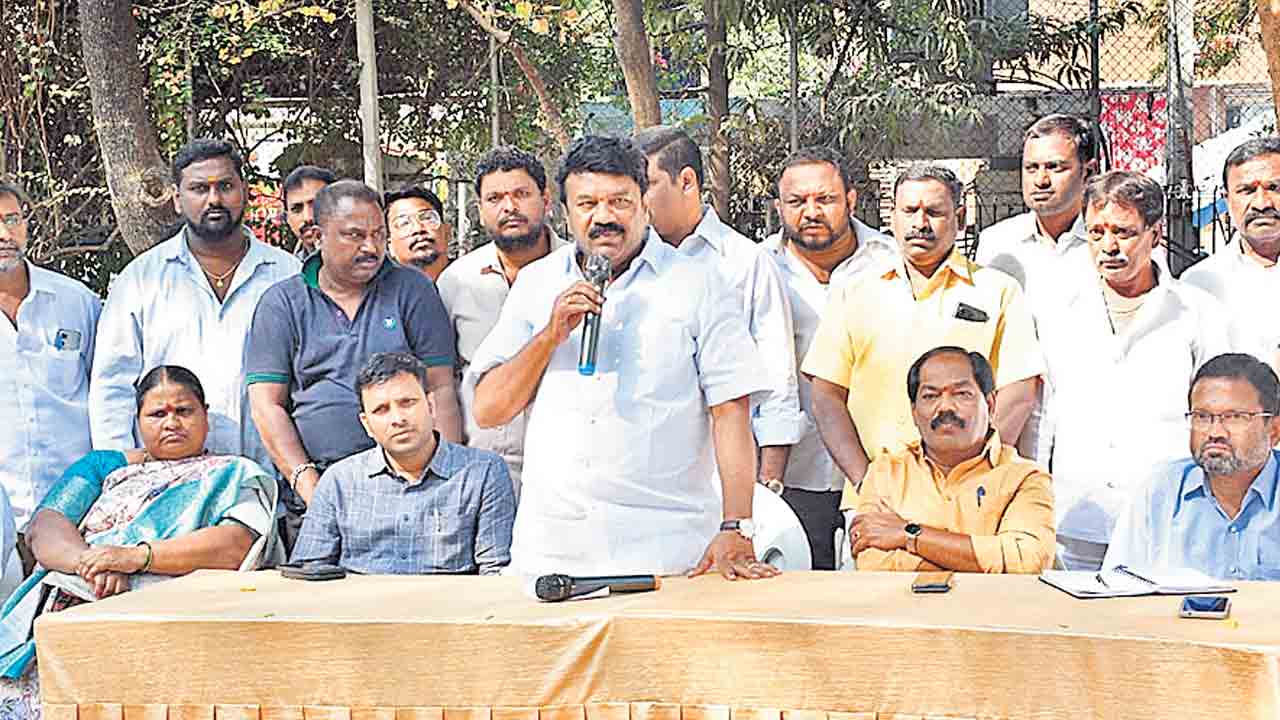 ఫుట్పాత్ వ్యాపారులకు మార్గదర్శకాలు అవశ్యం