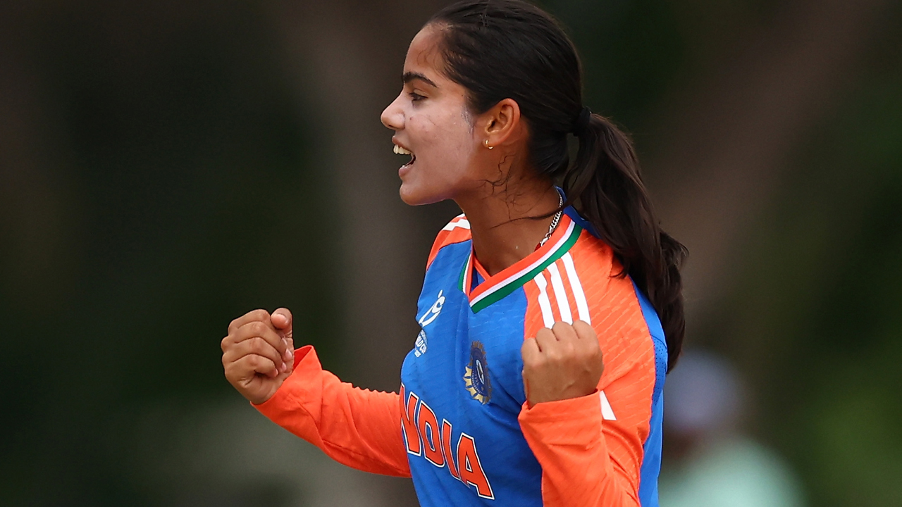 Vaishnavi Sharma | వుమెన్స్‌ U-19 వరల్డ్‌ కప్‌లో సంచలనం.. హ్యాట్రిక్‌తో చరిత్ర సృష్టించిన వైష్ణవి శర్మ..!