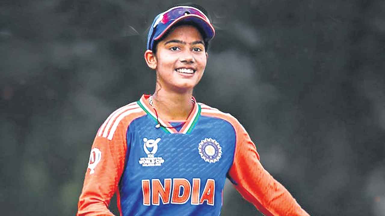 వైష్ణవి 5/5.. మలేషియాపై భారత్‌ రికార్డు విజయం