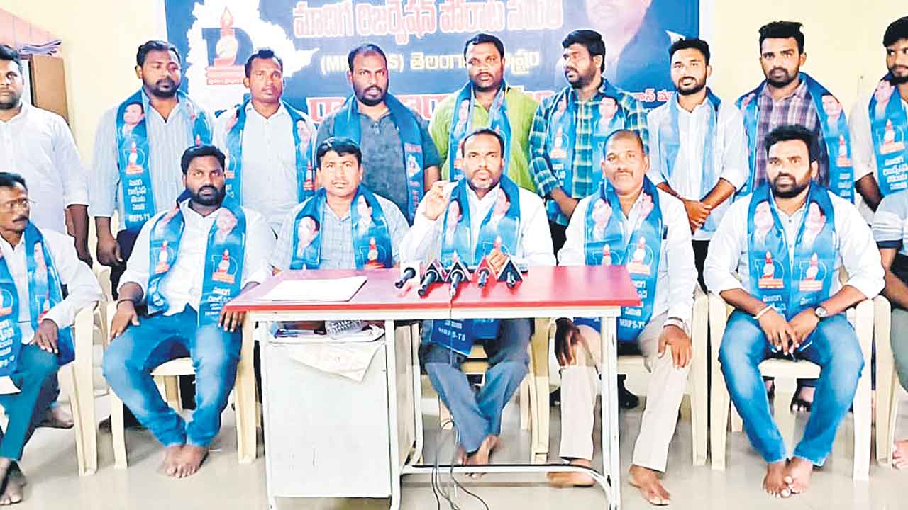 మనువాద పార్టీలతో జాగ్రత్తగా ఉండాలి