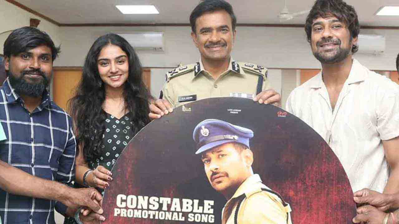 Varun Sandesh Constable | హైద‌రాబాద్ కమిషనర్ చేతుల మీదుగా ‘కానిస్టేబుల్’ టైటిల్ సాంగ్‌ రిలీజ్