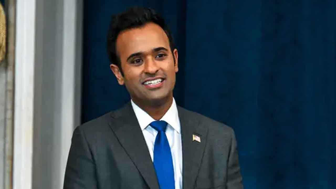 డోజ్‌ నుంచి వైదొలగిన వివేక్‌ రామస్వామి