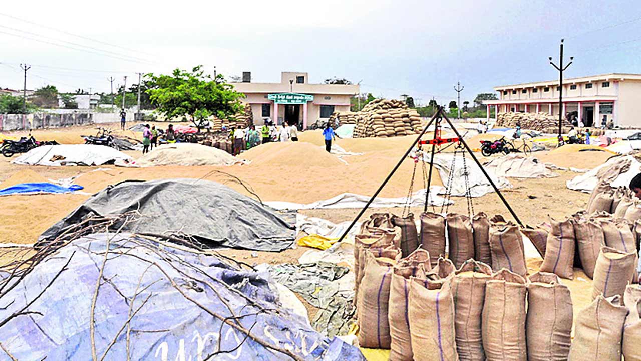 బోనస్‌.. అంతా బోగస్‌