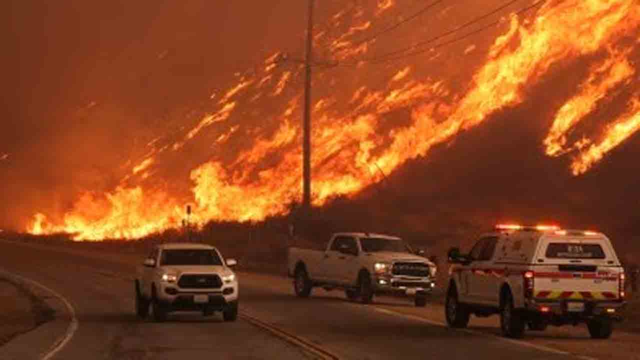 Wildfire | లాస్‌ఏంజెల్స్‌లో మరోసారి కార్చిచ్చు.. వేలాది మందిని ఖాళీ చేయిస్తున్న అధికారులు