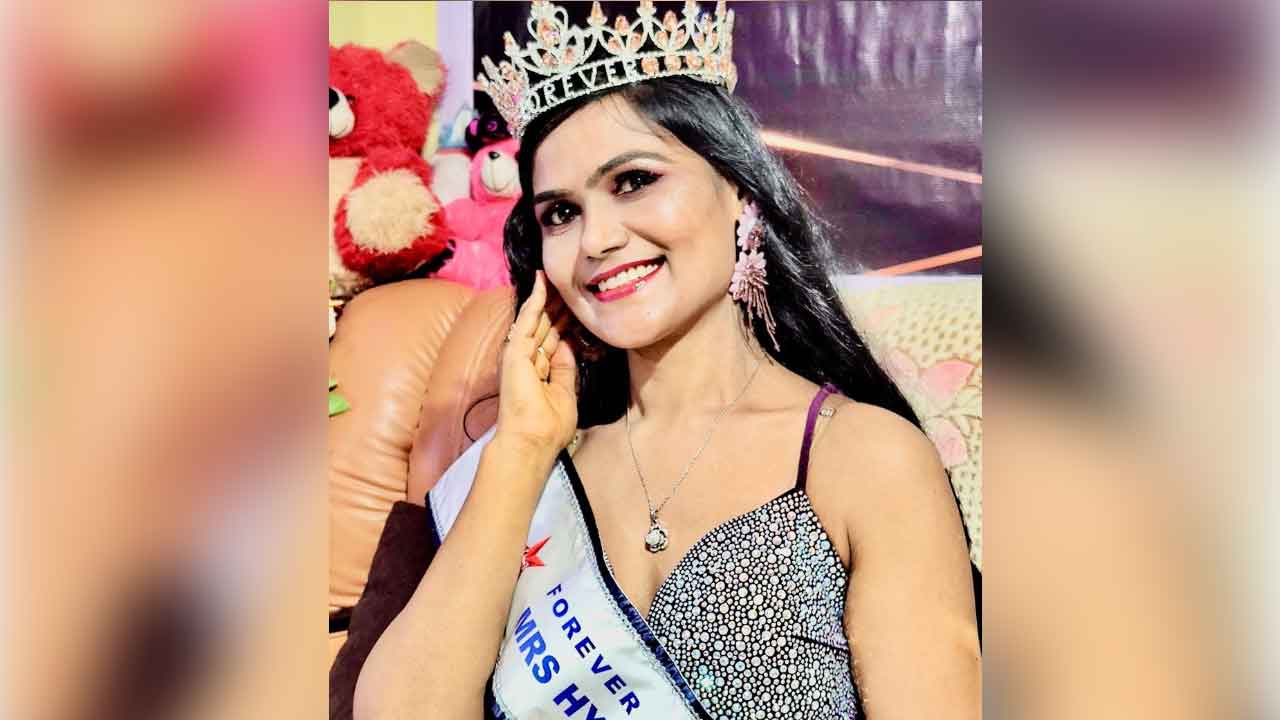 Aadi Ramadevi | ‘ఫరెవర్ మిసెస్ ఇండియా తెలంగాణ’గా ఆది రమాదేవి