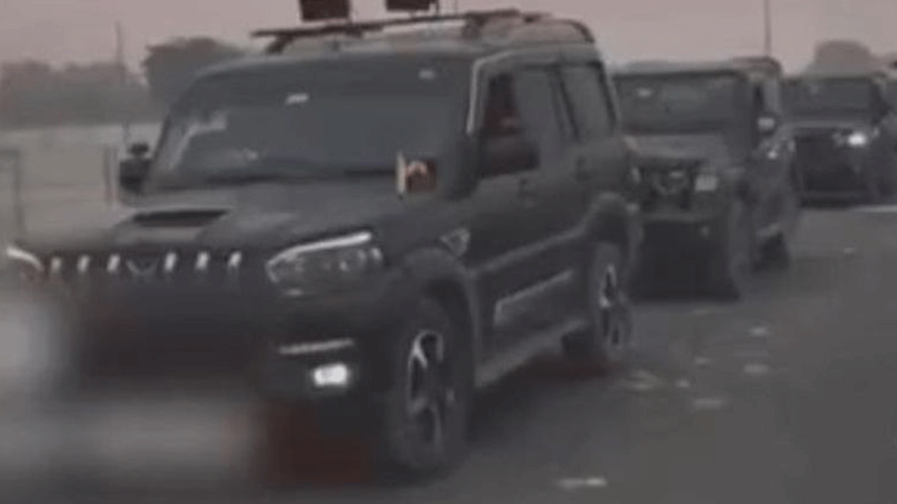 UP Gangster: గ‌ర్ల్‌ఫ్రెండ్ బ‌ర్త్‌డే కోసం 12 కార్ల‌తో కాన్వాయ్ స్టంట్‌.. యూపీలో గ్యాంగ్‌స్ట‌ర్ అరెస్టు.. వీడియో