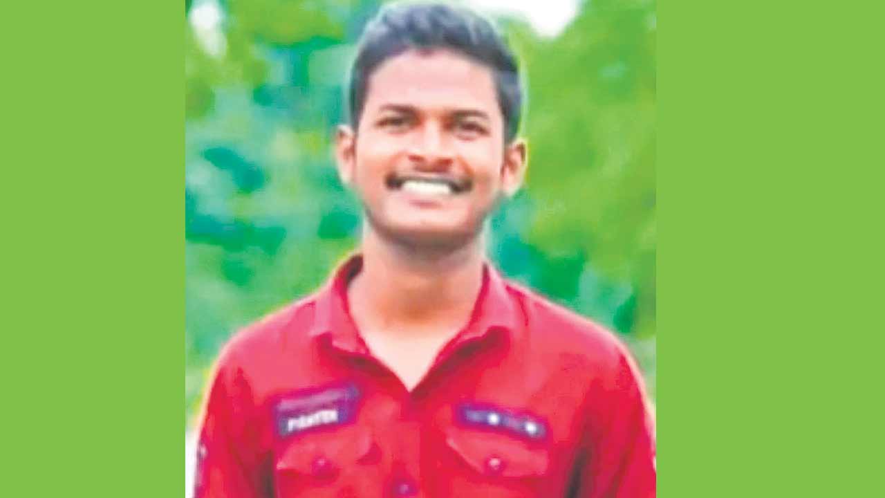 హారతి వేడుకల అపశృతిలో ఇద్దరు మృతి