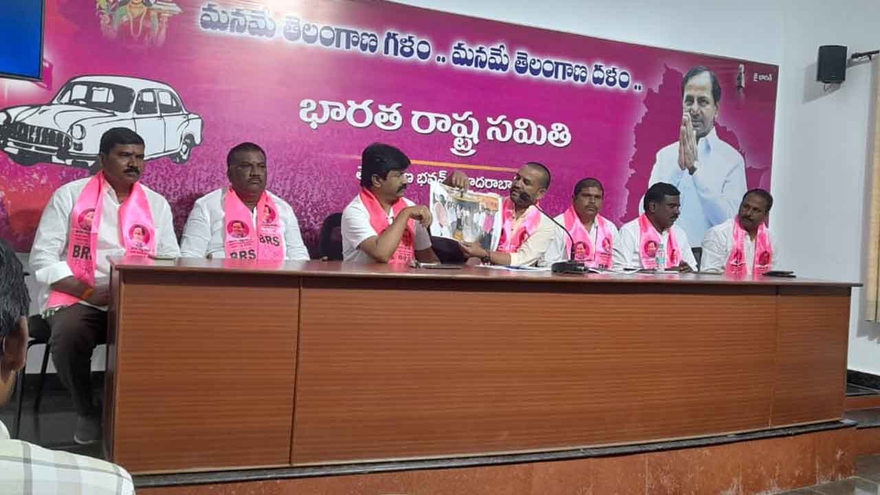 Anand | ప్రజాస్వామ్యాన్ని రేవంత్ రెడ్డి ఖూనీ చేస్తున్నారు : మెతుకు ఆనంద్