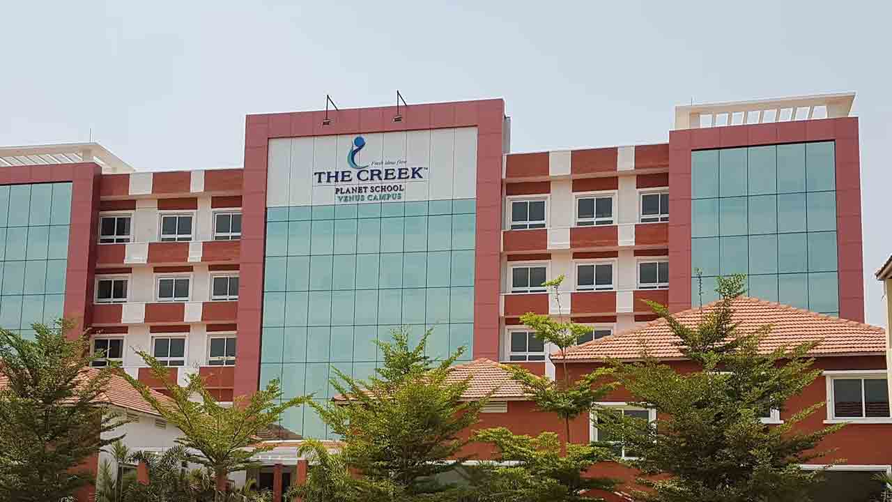 Creek School | ఫీజు బకాయి చెల్లించలేదని విద్యార్థి నిర్బంధం.. మేడ్చల్‌లో క్రిక్‌ పాఠశాల యాజమాన్యం నిర్వాకం