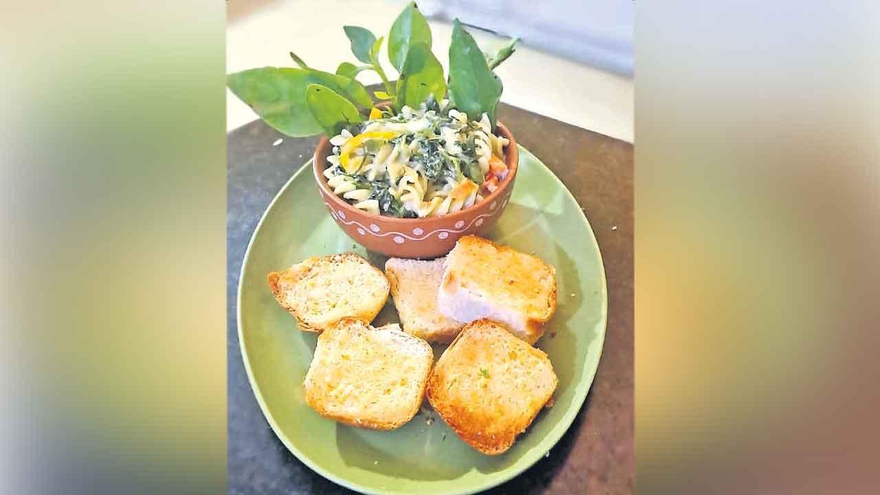 క్రీమీ పావ్‌ పాస్తా