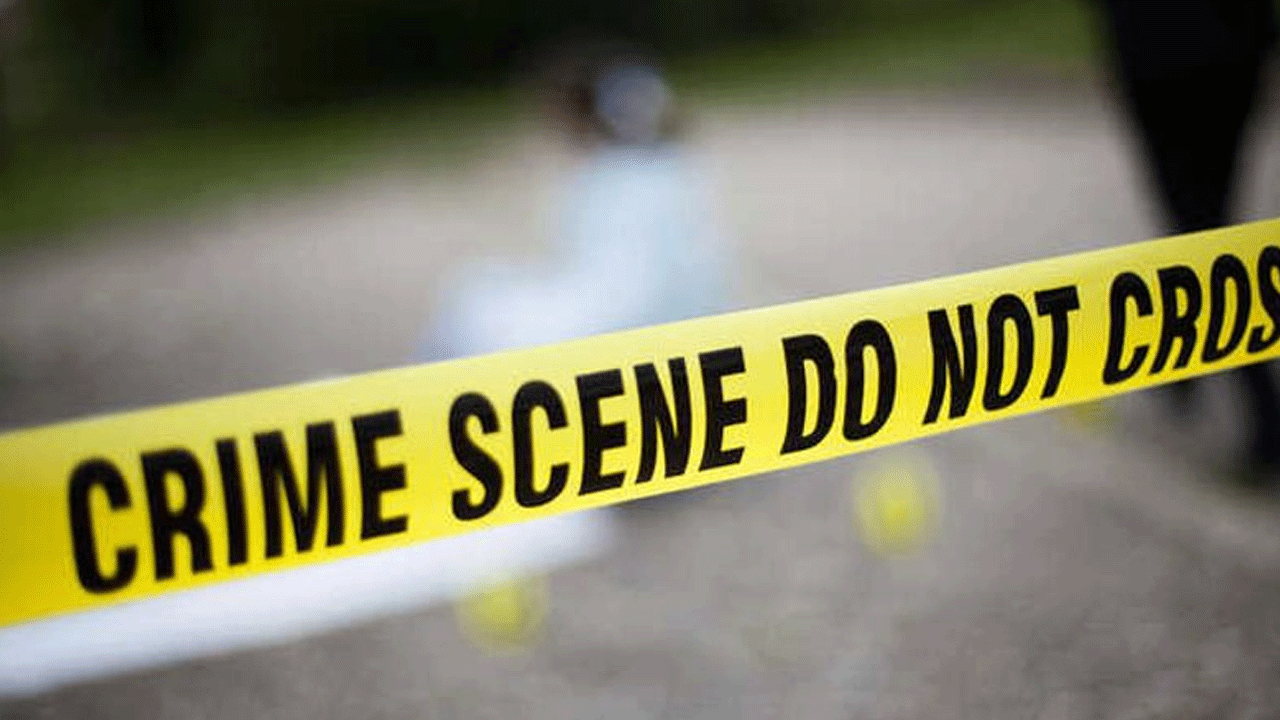 Woman Kills Sons | బిల్డింగ్‌ నాలుగో అంతస్తు నుంచి.. ఇద్దరు పిల్లలను విసిరేసి చంపిన తల్లి