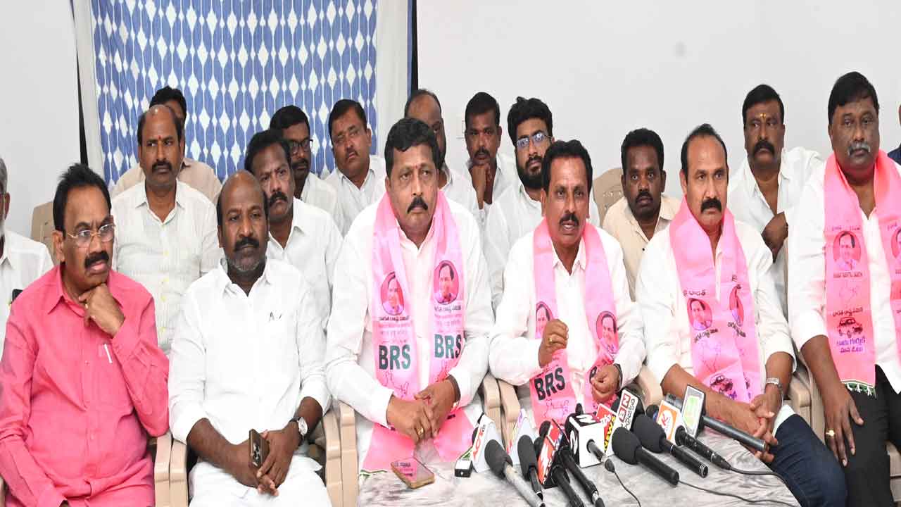 రైతు మహా ధర్నాను విజయవంతం చేయాలి