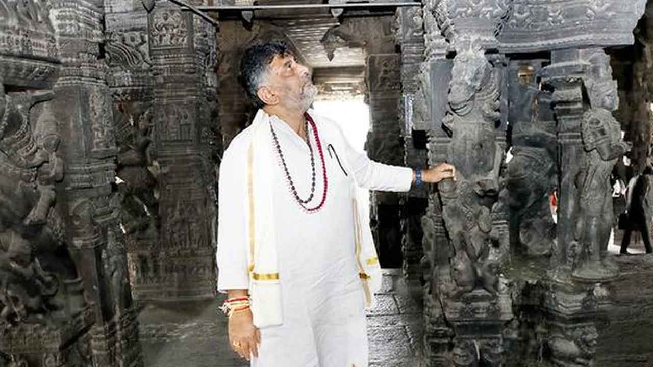 దేవుడా నువ్వే కాపాడాలి