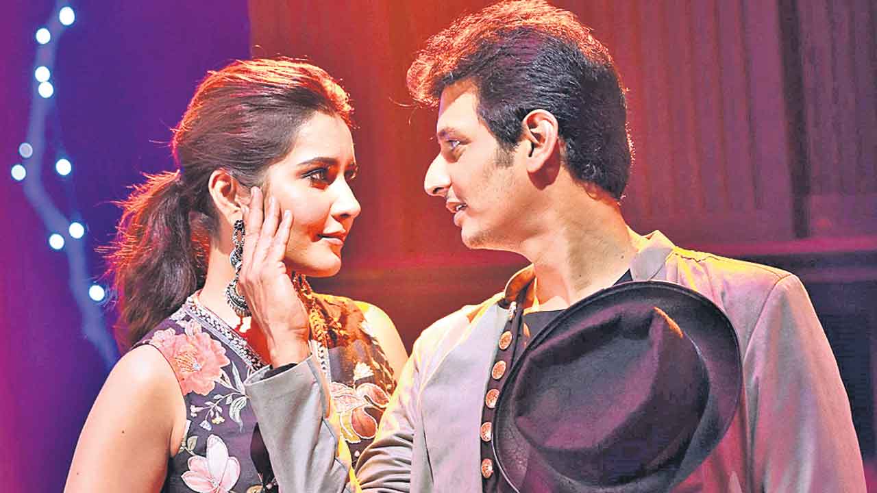 గాలి ఊయలలో..