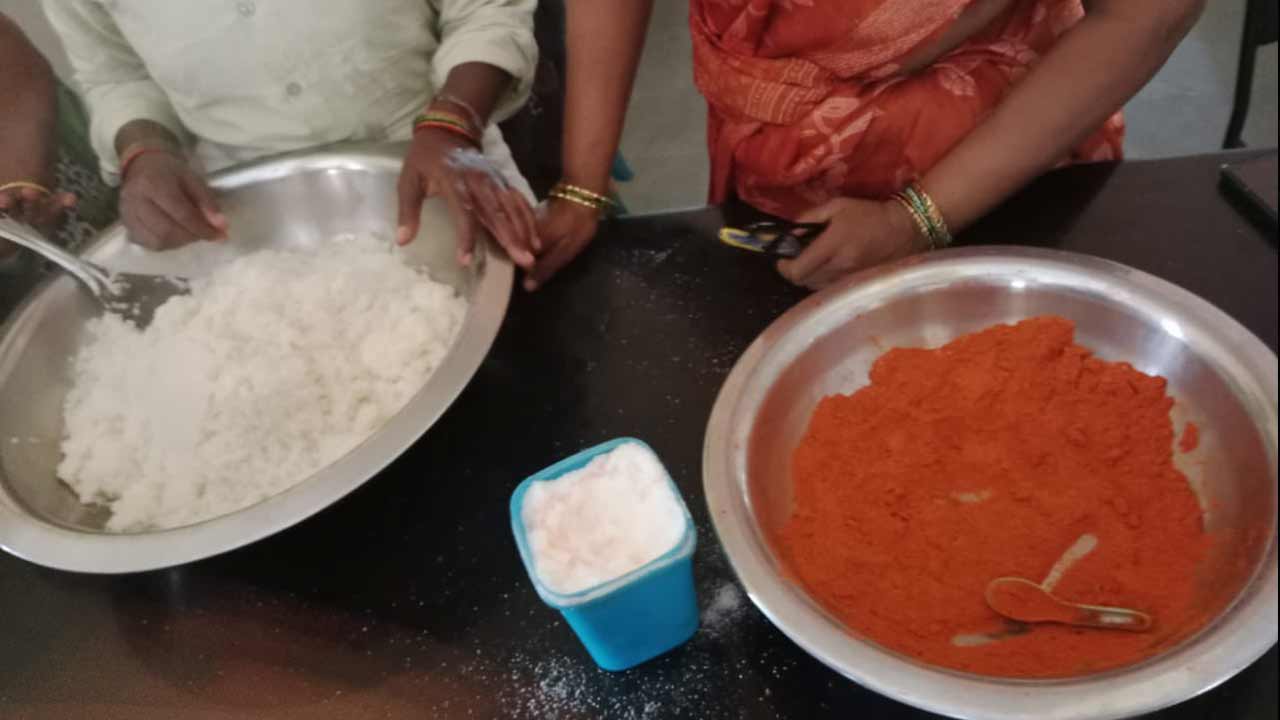 KTR | చదువుకునే విద్యార్థులకు గొడ్డు కారంతో బ్రేక్‌ఫాస్ట్‌.. శభాష్‌ ఇందిరమ్మ రాజ్యం.. కేటీఆర్‌ విమర్శ