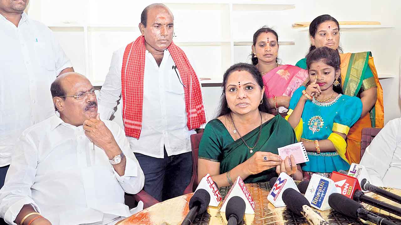 కాంగ్రెస్‌ చేసిందేముంది.. హస్తం పార్టీది మోసాల చరిత్ర