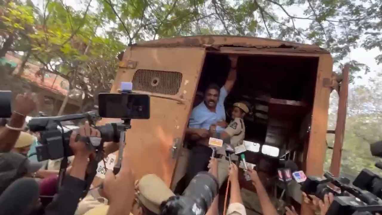 Manne Krishank | బీఆర్ఎస్ నేత మన్నె క్రిశాంక్‌ అరెస్టు : వీడియో