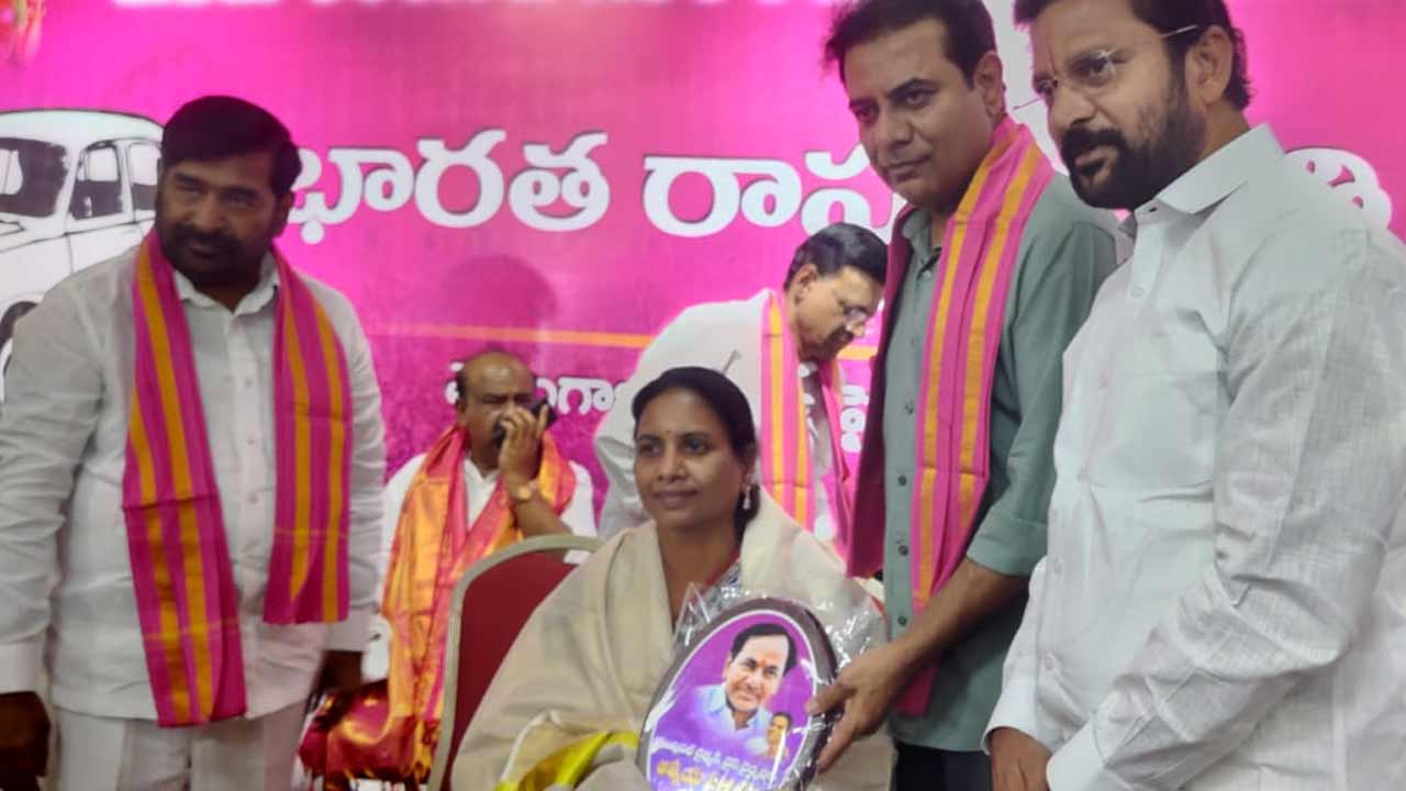 KTR | పదేళ్ల కాలంలో పట్టణాలను సమగ్రంగా అభివృద్ధి చేశాం: కేటీఆర్‌
