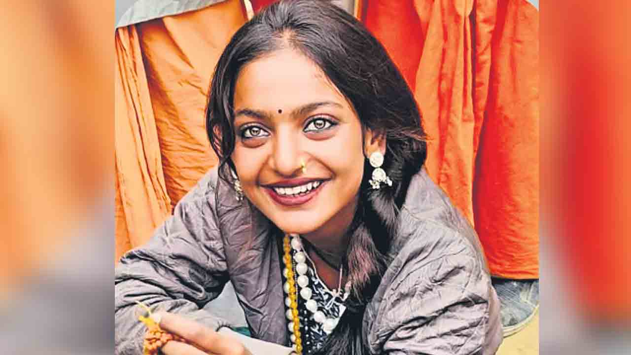 మోనాలిసాకు బాలీవుడ్‌ చాన్స్‌