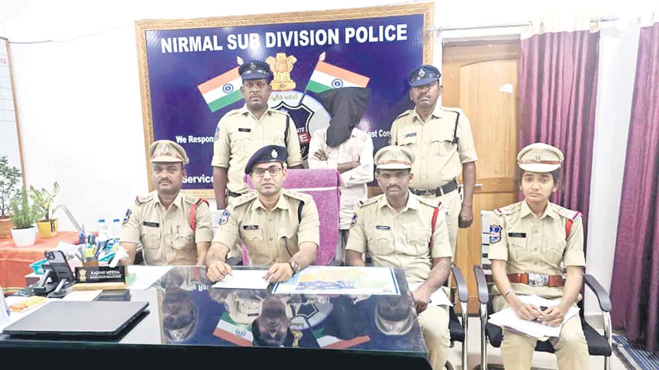 బాలుడి హత్య కేసును ఛేదించిన పోలీసులు