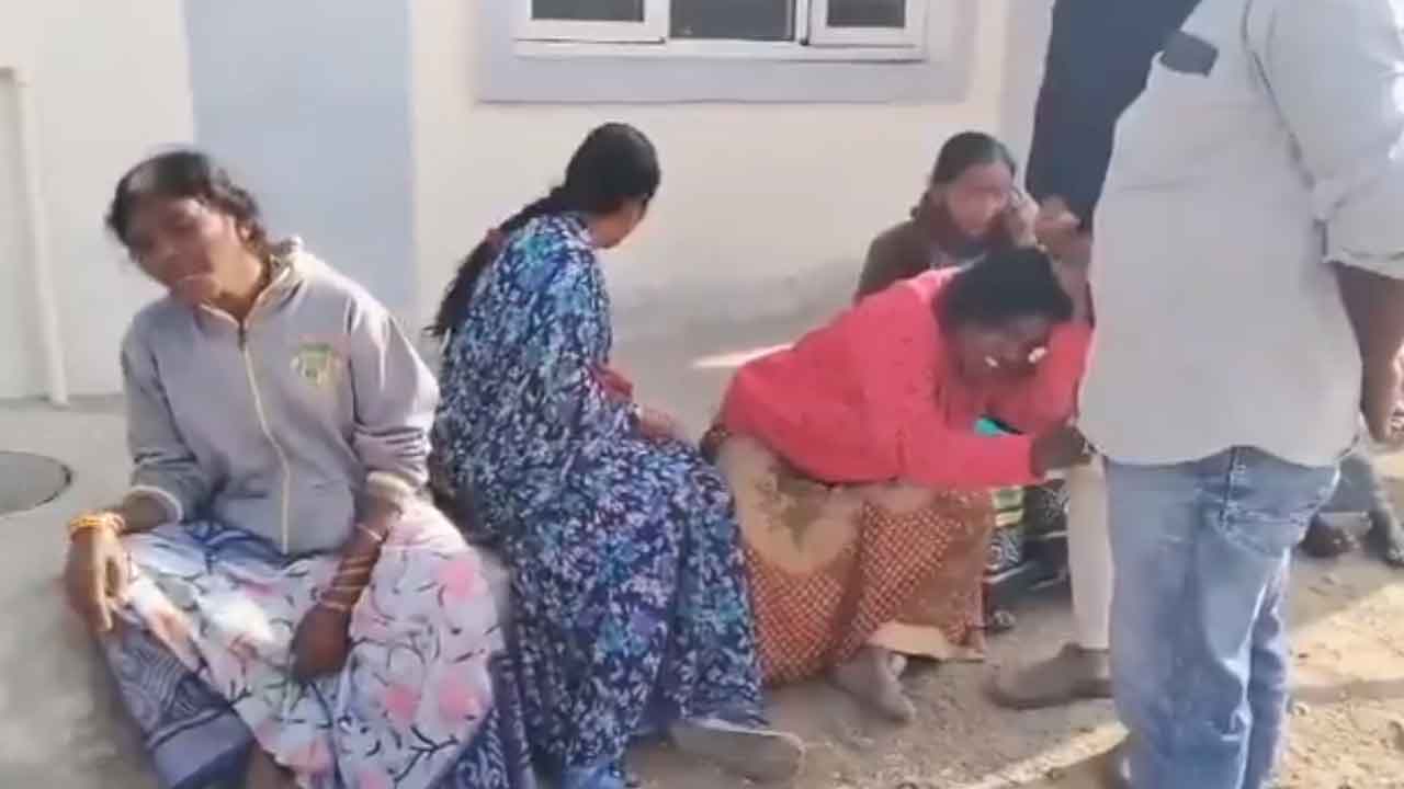 Peddapalli | ఇందిరమ్మ ఇండ్ల జాబితాలో పేరు లేదని కార్మికుని ఆత్మహత్య