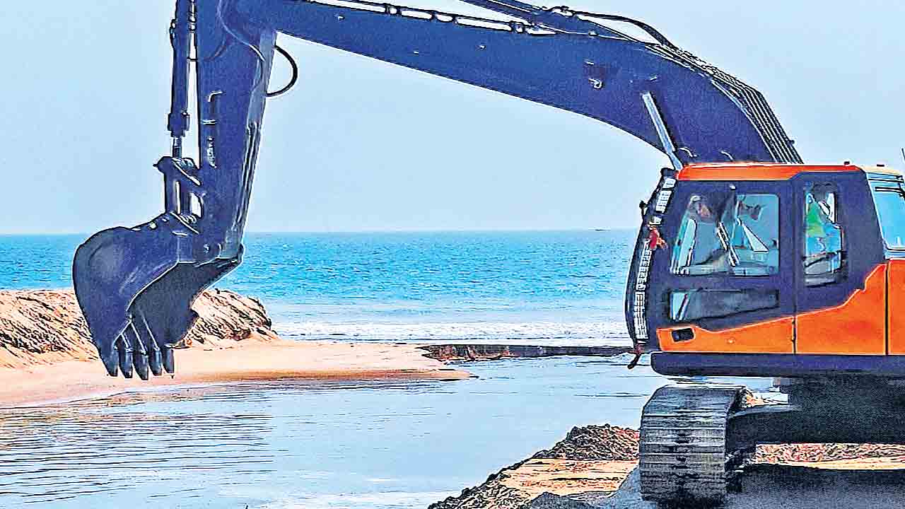 Sand Mafia | ఇసుక దోపిడీకి భారీ స్కెచ్‌! అధికారికంగా సర్కారుకు దక్కేది 1400 కోట్లుగా అంచనా..