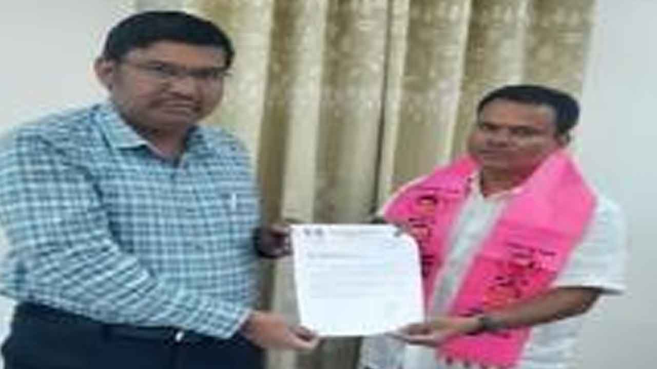 Karimnagar | ఎమ్మెల్సీ ఎన్నికల పోలింగ్ తేదీ మార్చాలి : సత్తినేని శ్రీనివాస్