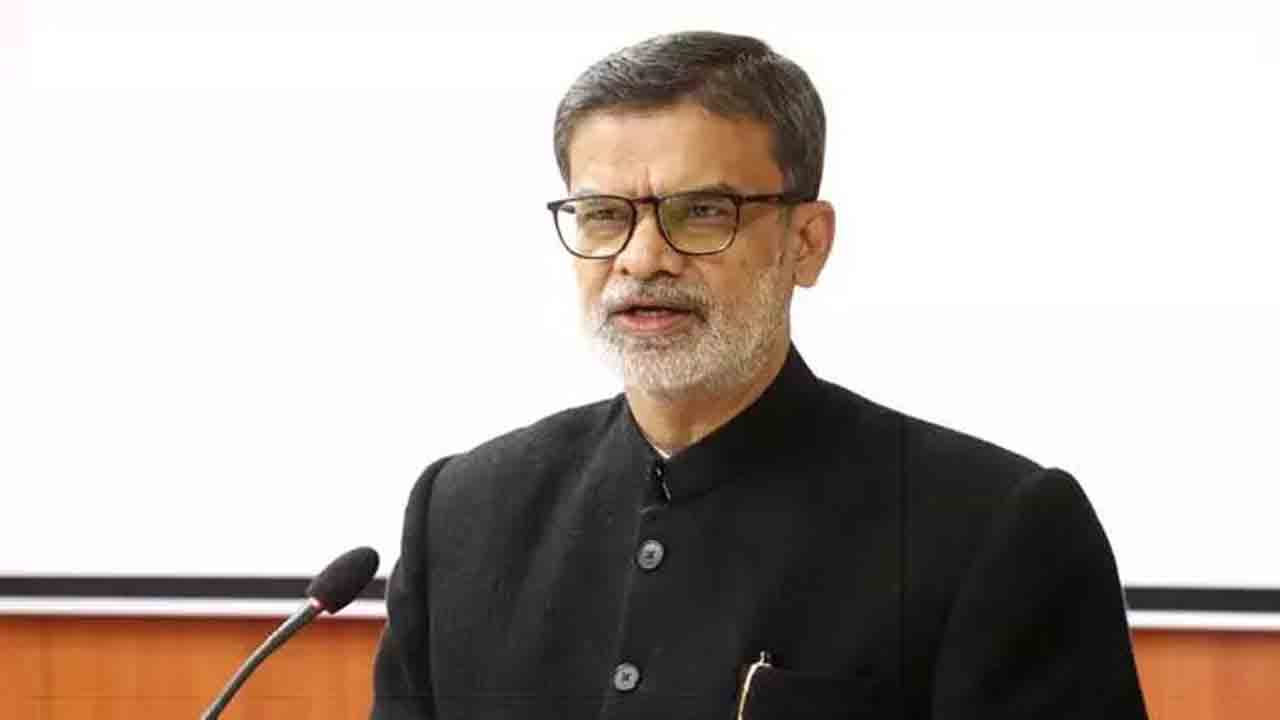 Justice Sujoy Paul | ప్రతి పౌరుడిపై రాజ్యాంగాన్ని పాటించాల్సిన బాధ్యత: సీజే జస్టిస్‌ సుజయ్‌ పాల్‌