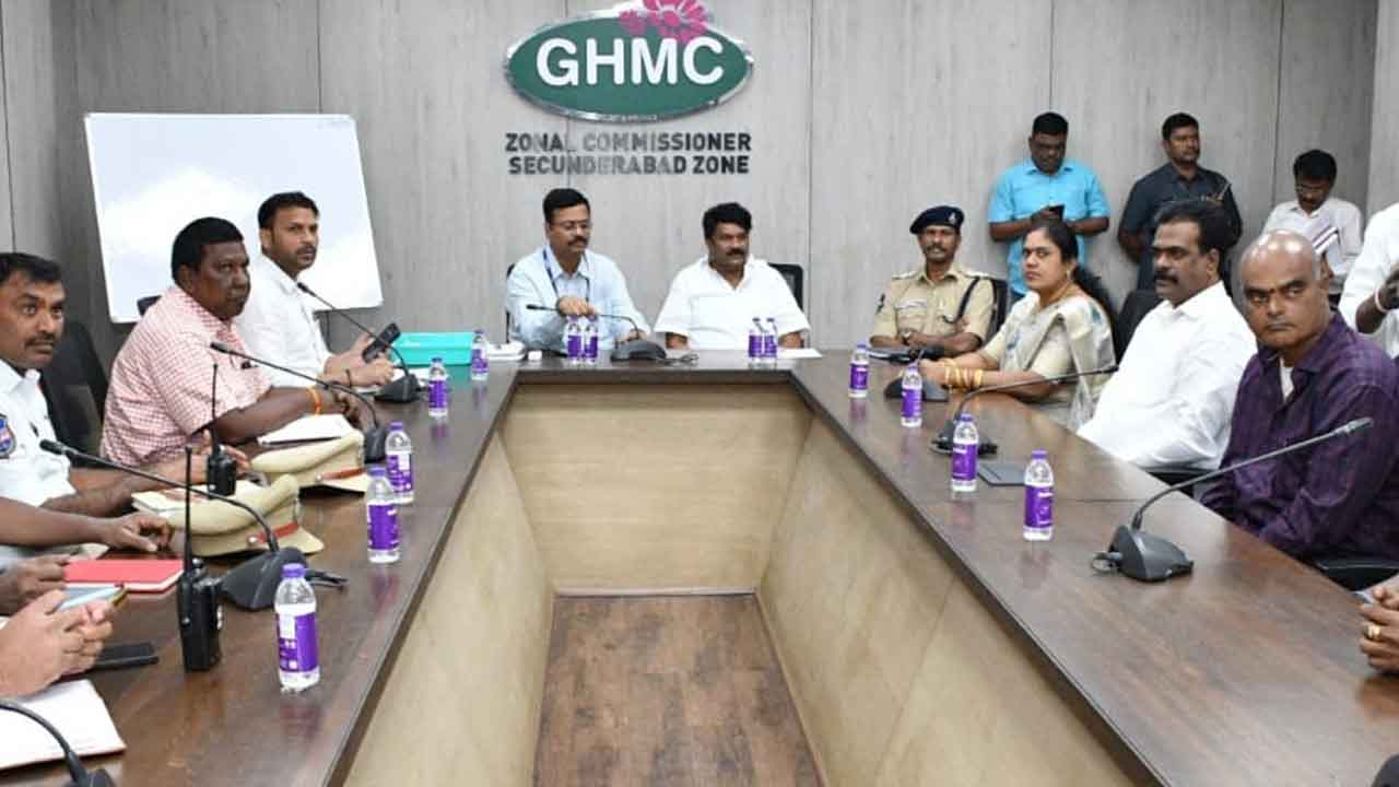 MLA Talasani | ఫుట్పాత్ వ్యాపారుల సమస్యలను పరిష్కరిస్తాం : ఎమ్మెల్యే తలసాని