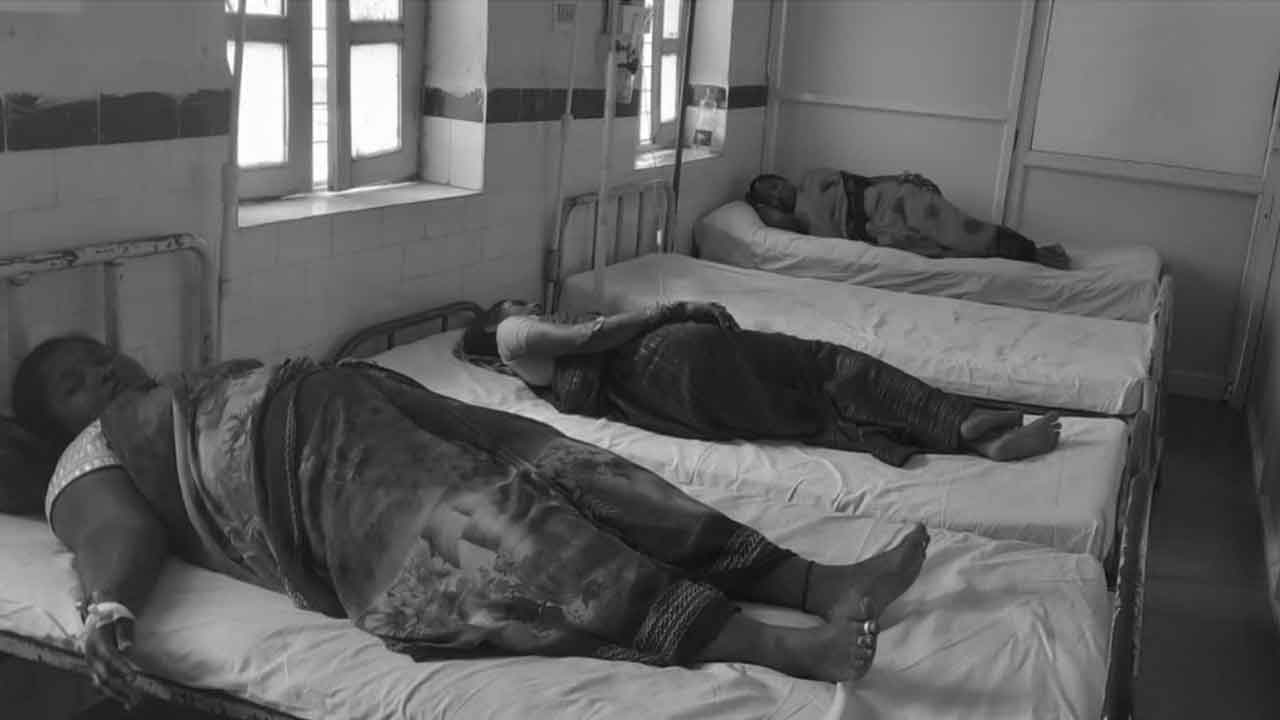 Narayanpet | నారాయణపేట జిల్లాలో ట్రాక్టర్‌ బోల్తా.. 20 మంది కూలీలకు గాయాలు