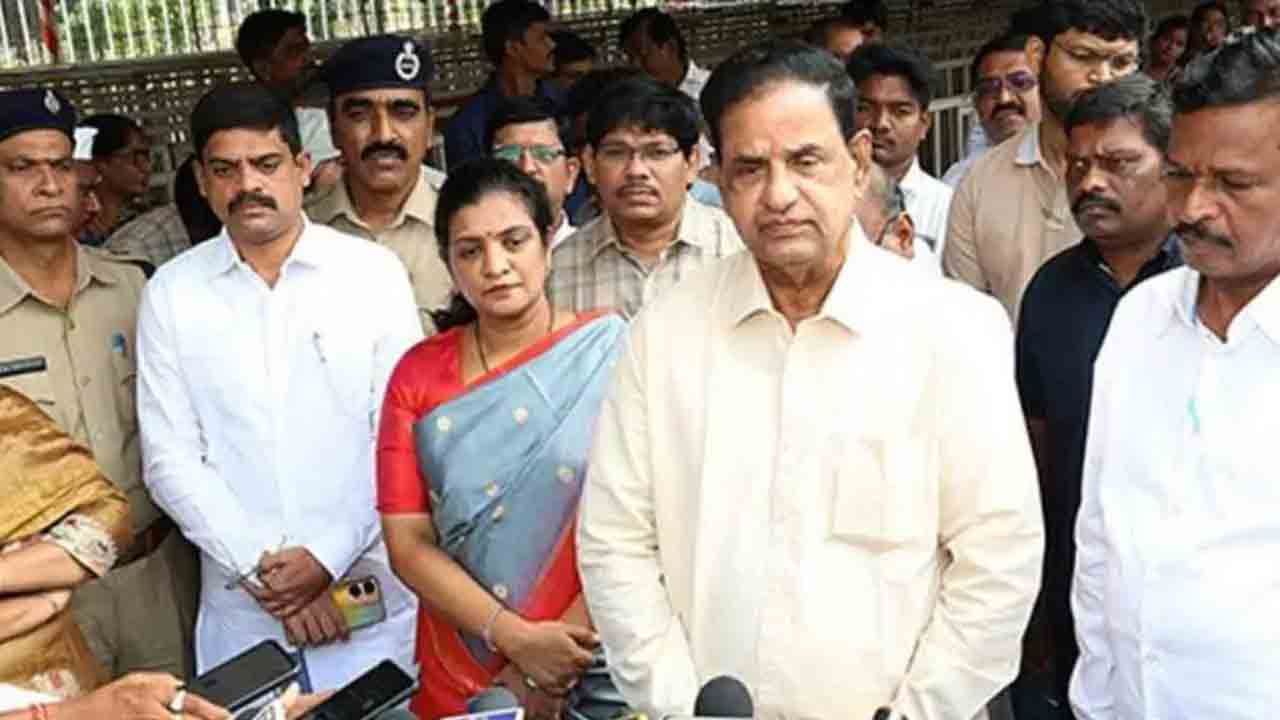 కుంభ మేళాలో తిరుమల నమూనా ఆలయం