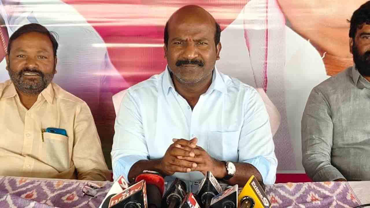 లక్ష డప్పులు.. వేయి గొంతుల సభను విజయవంతం చేయాలి