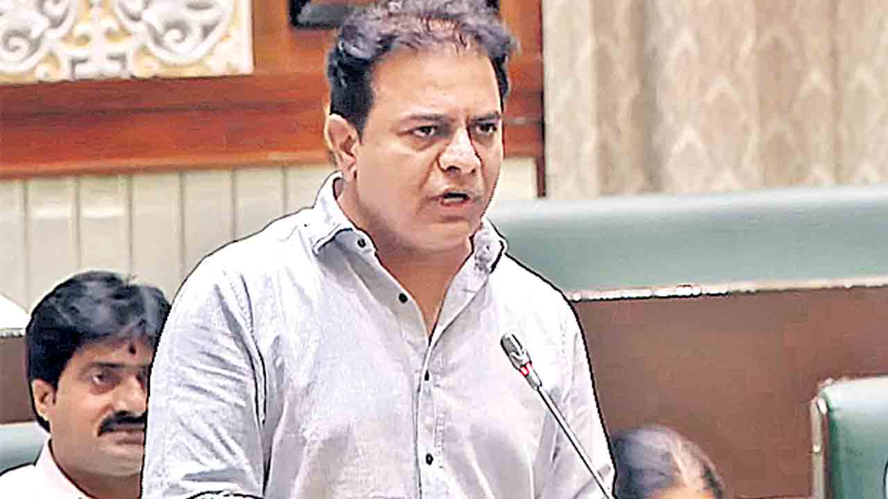 KTR | కులగణన తప్పుల తడక.. సర్వే నివేదికను కాంగ్రెస్‌ ఎమ్మెల్సీయే తగలబెట్టాలన్నడు: కేటీఆర్‌