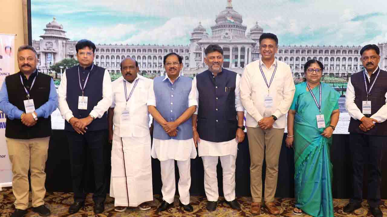 ‘యూజీసీ డ్రాఫ్ట్‌ రూల్స్‌ను ఉపసంహరించాలి’