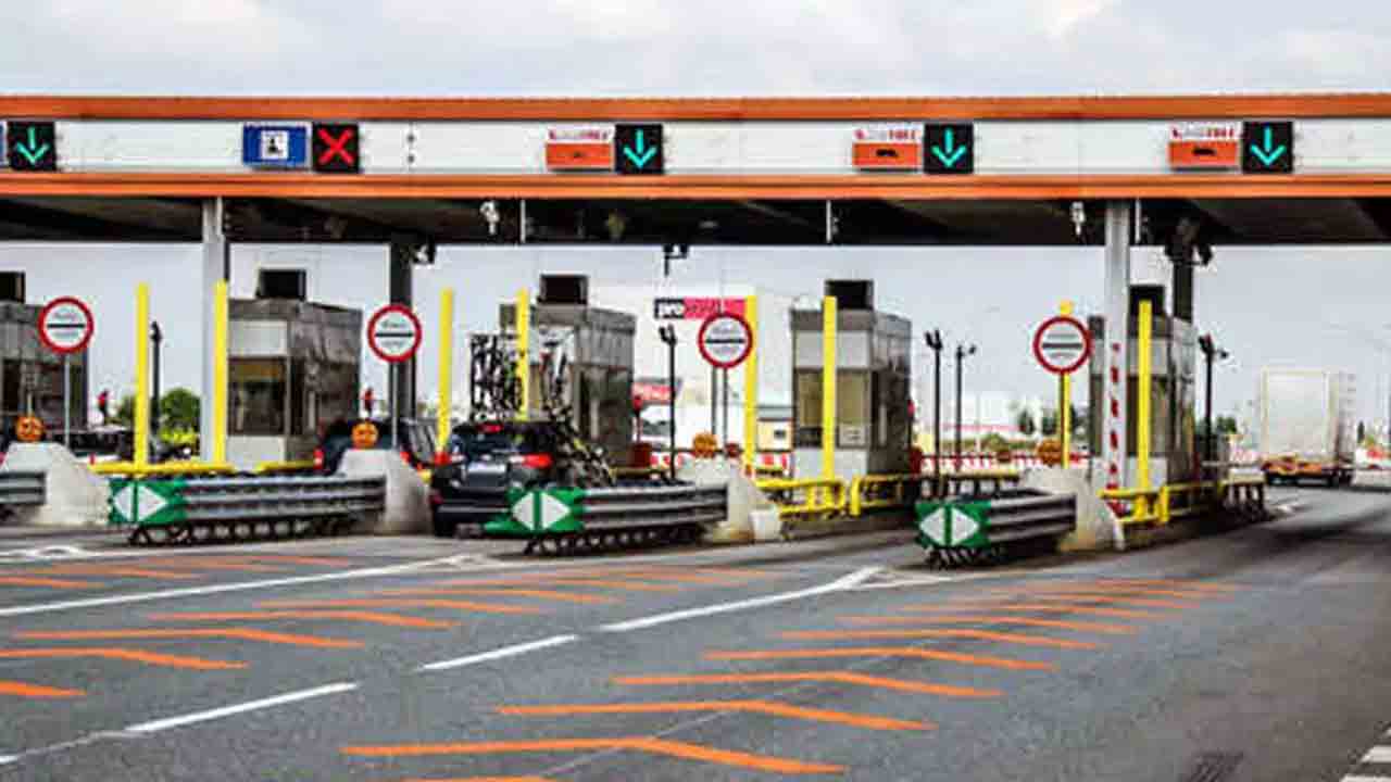 3 వేలతో వార్షిక టోల్‌ పాస్‌!