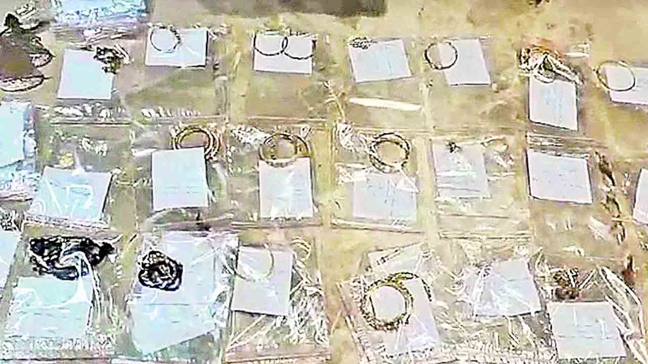 డీటీసీ పుప్పాల శ్రీనివాస్‌ అరెస్ట్‌