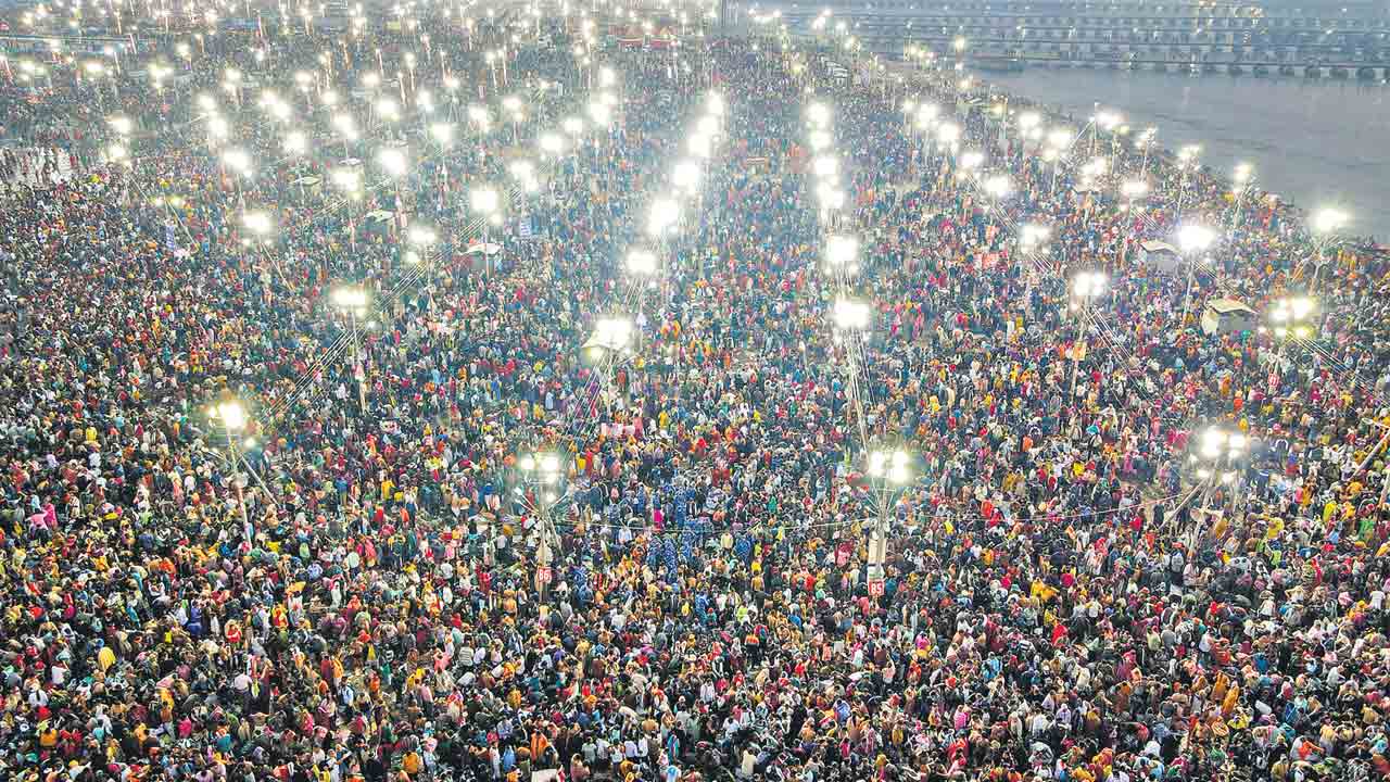 హోటల్‌ రూము గంటకు 5,000