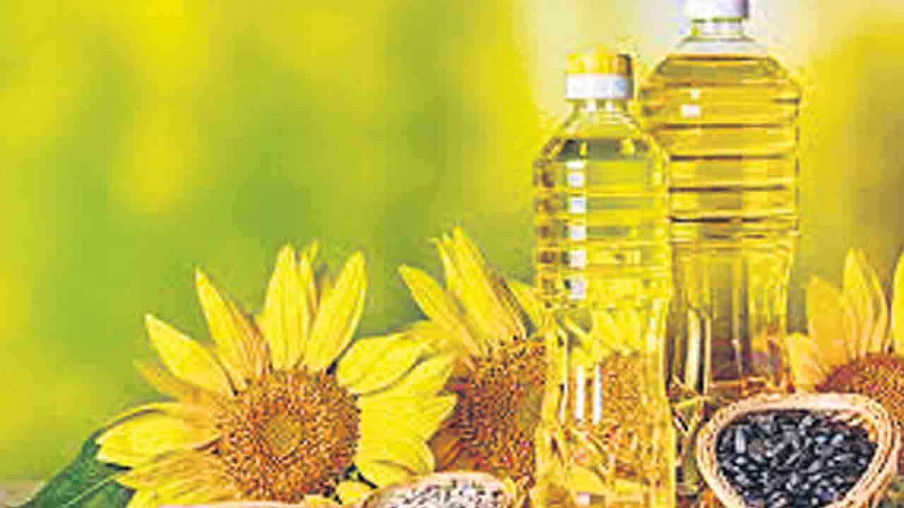 మండుతున్న వంటనూనెల ధరలు