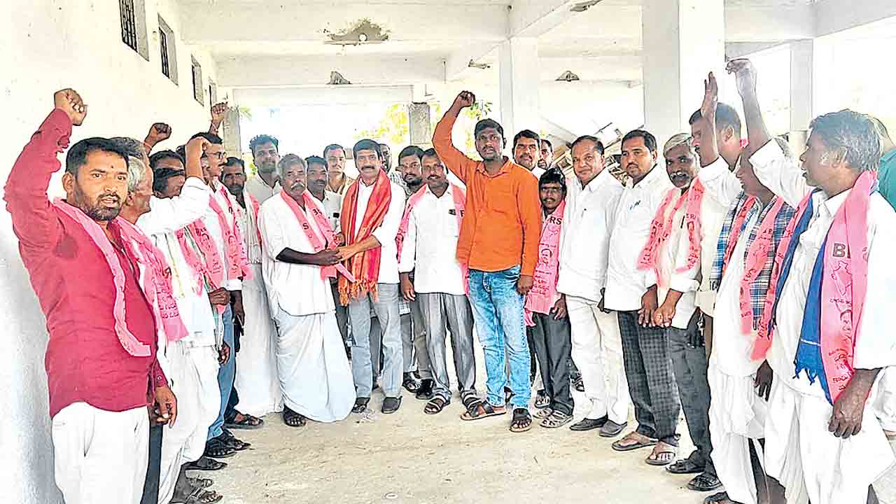 సీఎం ఇలాకాలో కాంగ్రెస్‌కు షాక్‌