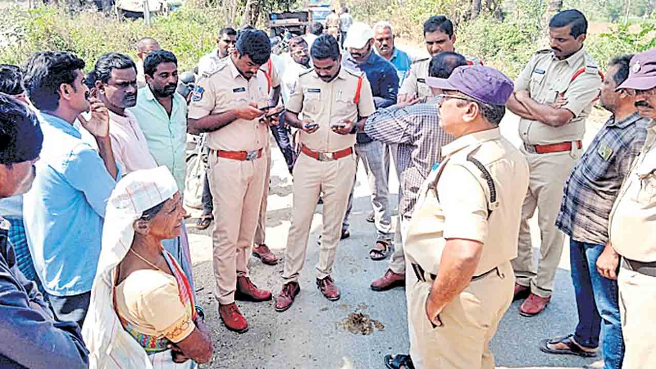 గ్రీన్‌ఫీల్డ్‌ హైవే బాధితుల నిరసన