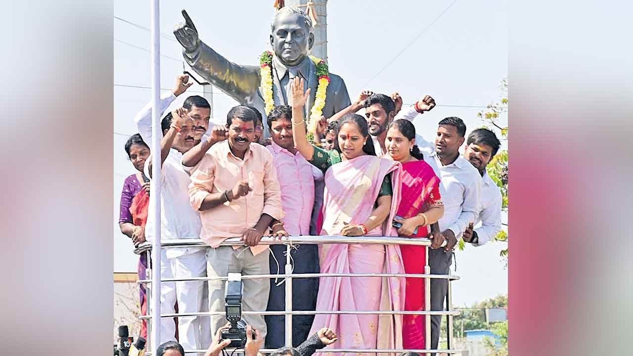 బీజేపీ, కాంగ్రెస్‌ కలిసి డ్రామాలు