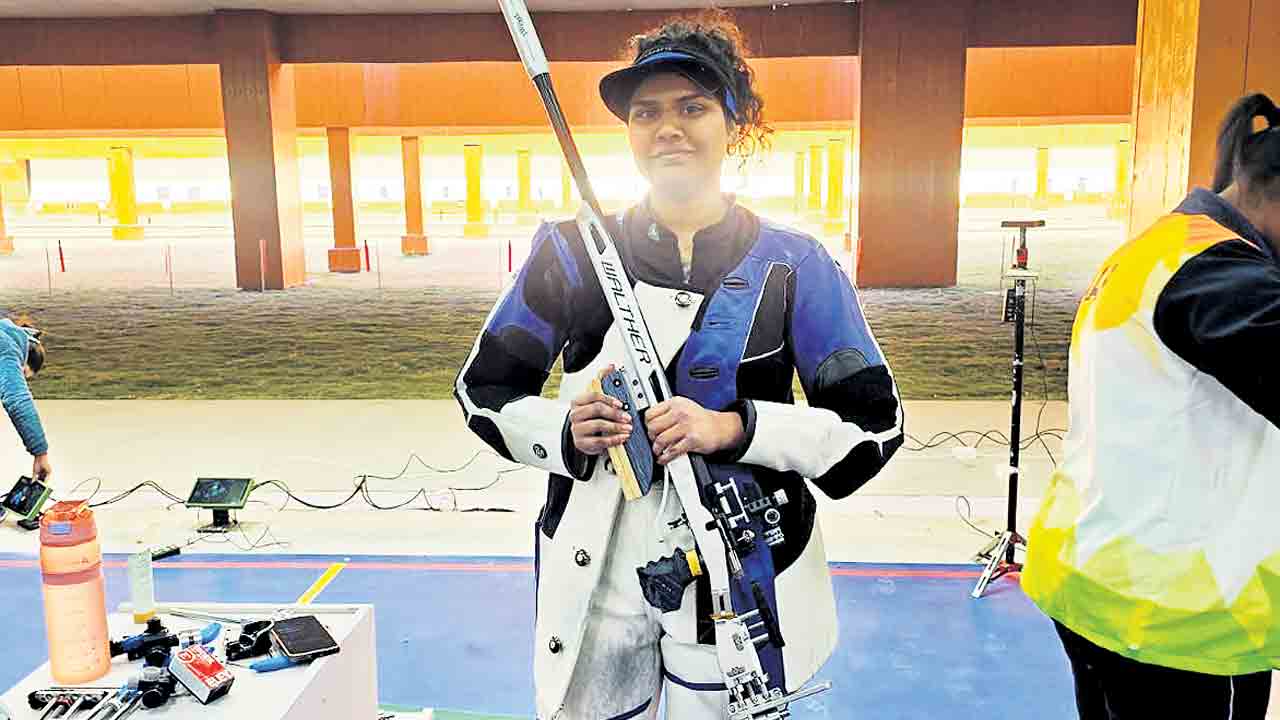 సురభికి కాంస్యం