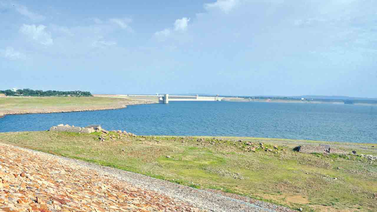 Harish Rao | బాబు జలచౌర్యం.. రేవంత్‌ చోద్యం.. నీటి దోపిడీకి వంతపాడుతున్న కేంద్రం: హరీశ్‌రావు