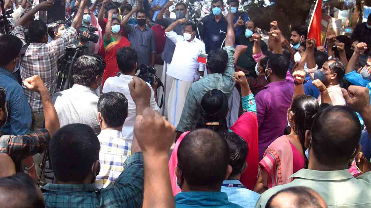 24న కలెక్టరేట్ల వద్ద జర్నలిస్టుల నిరసన