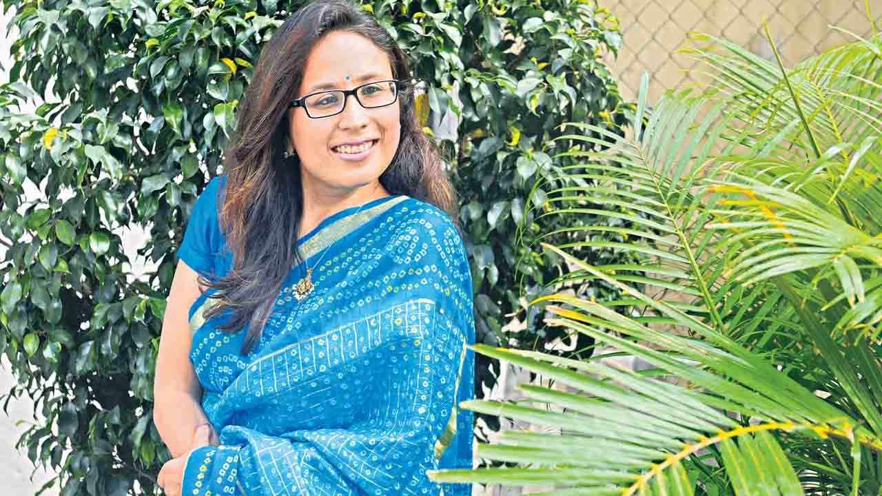 ఆమె అడుగులే.. ఆర్థిక పాఠాలు