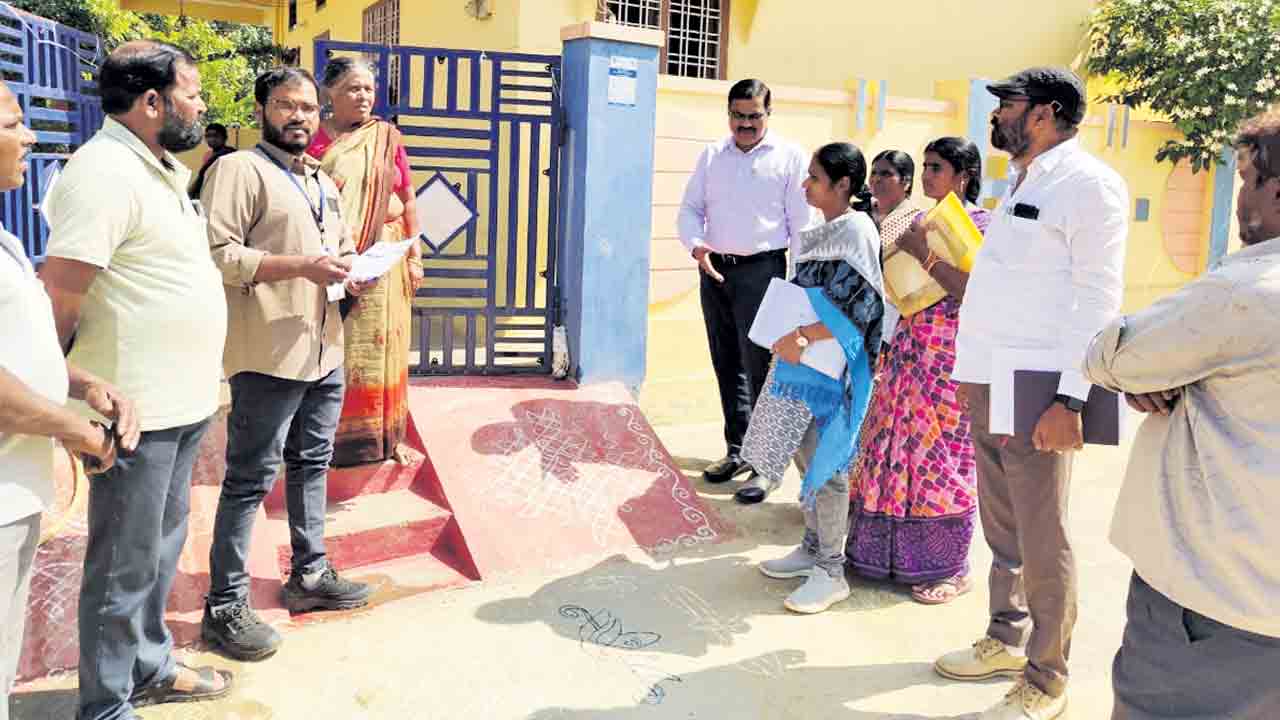 బీసీలంటే అంత చులకనా?