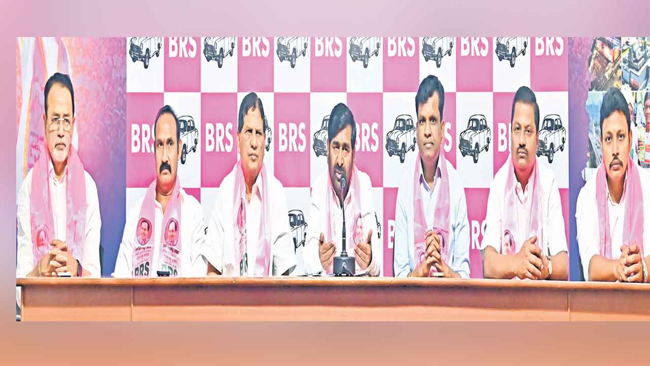 తెలంగాణను ఎండబెట్టి ఏపీకి నీళ్లిస్తరా?