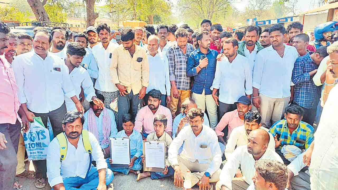 Gurukula Entrance | గురుకుల ఎంట్రీని అడ్డుకున్న ‘ఆదాయ’ నిబంధన