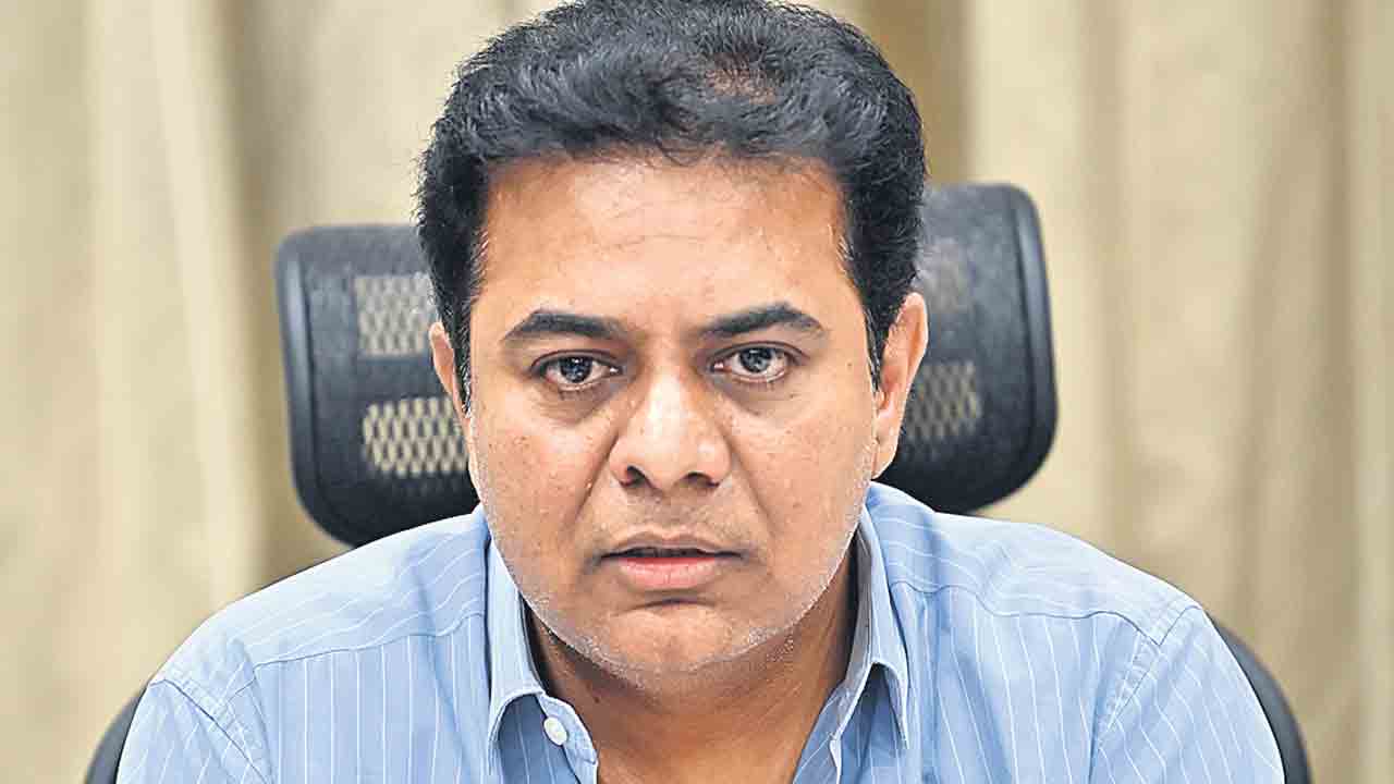 రేవంత్‌రెడ్డికి కంటి రెప్పలా బీజేపీ