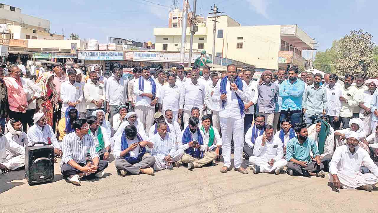 దళిత బంధు నిధులను వెంటనే విడుదల చేయాలి